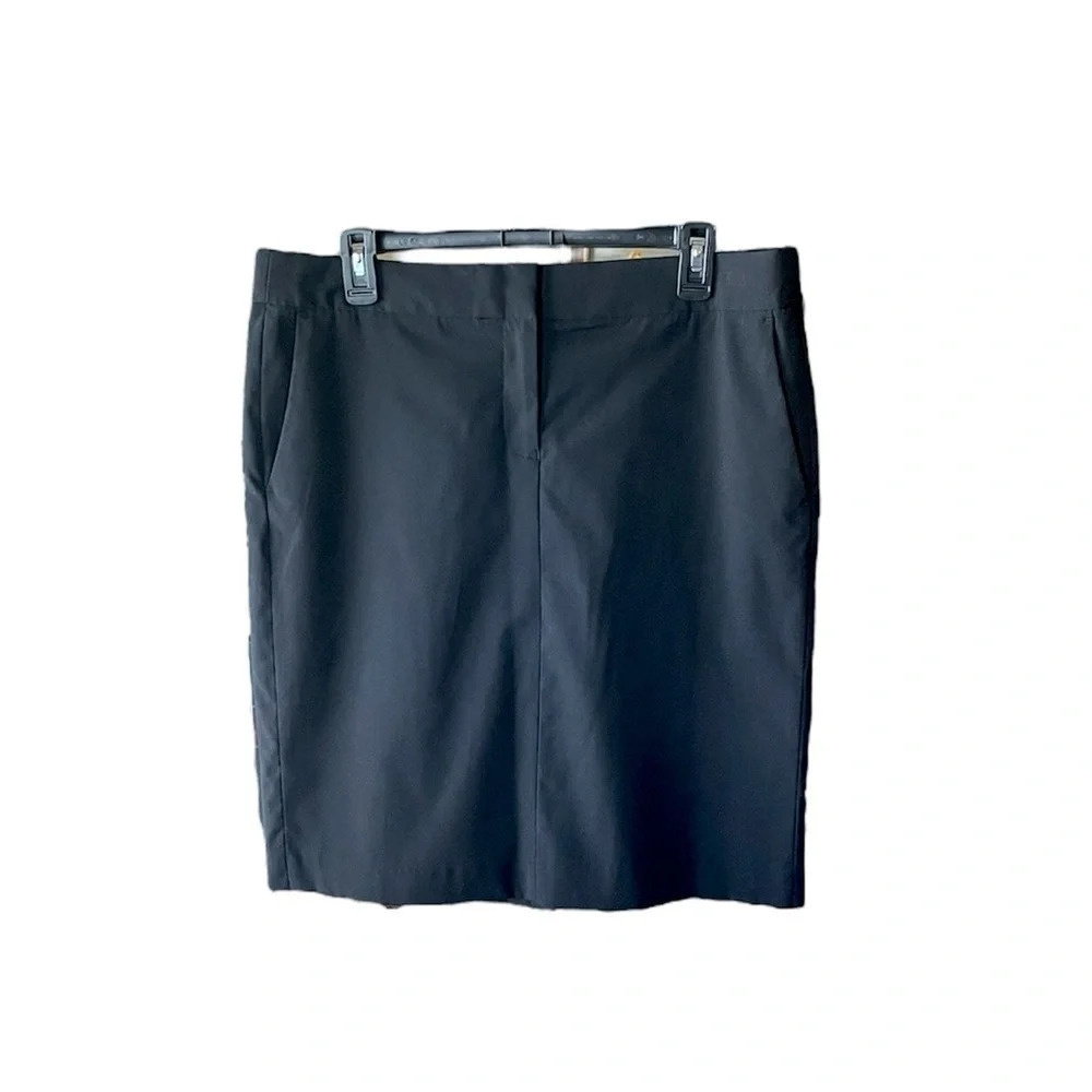 Kenneth Cole women’s lined pencil skirt, clasp & zip closure, SZ 10 black